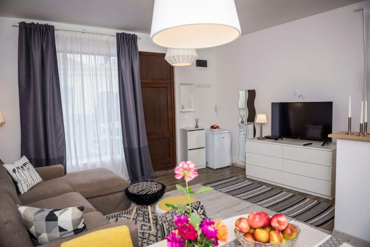 Reghin Guest House Extérieur photo