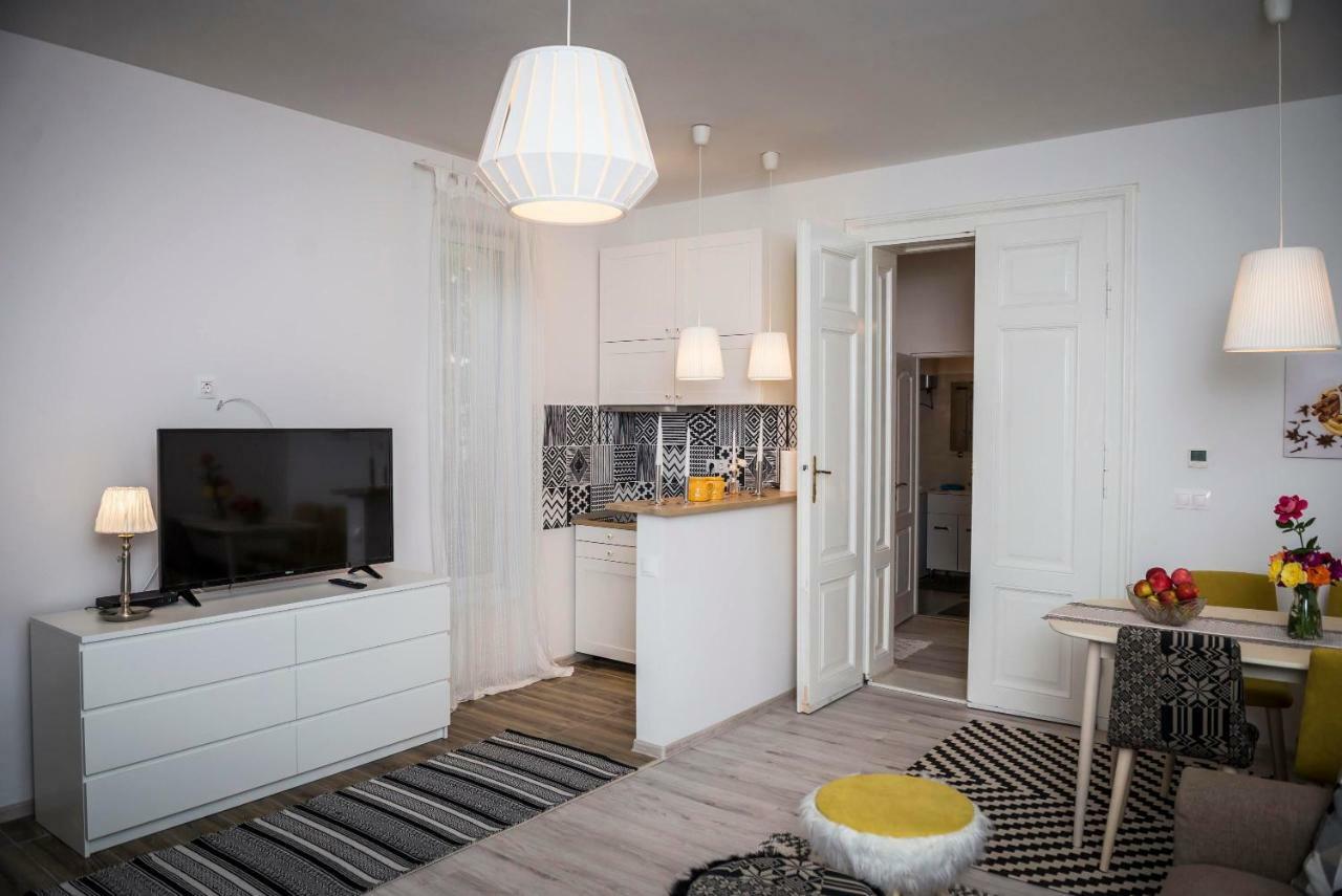 Reghin Guest House Extérieur photo